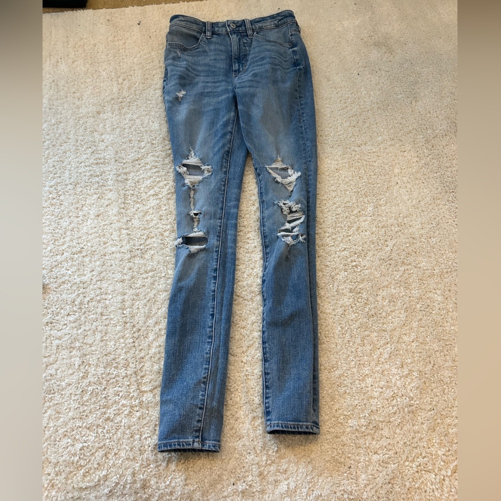 american eagle ripped skinny jeans